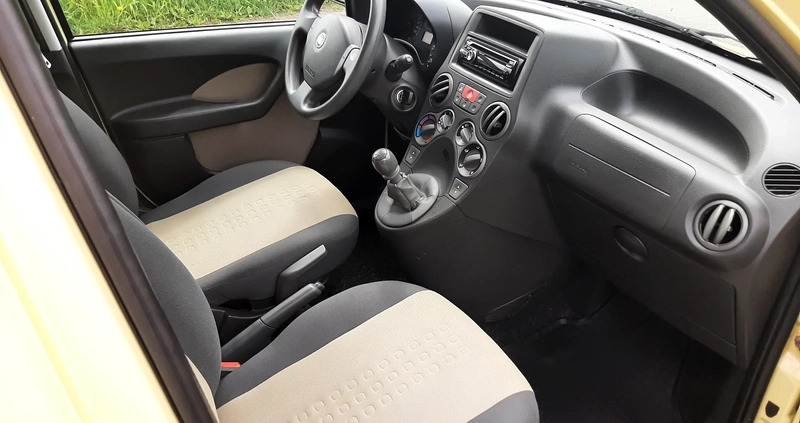 Fiat Panda cena 13300 przebieg: 123000, rok produkcji 2009 z Zwoleń małe 326